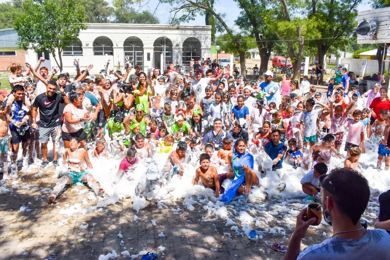 425886948_122122035734166633_3071105140183195805_n