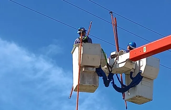 electricidadcpeoperarios2021-1